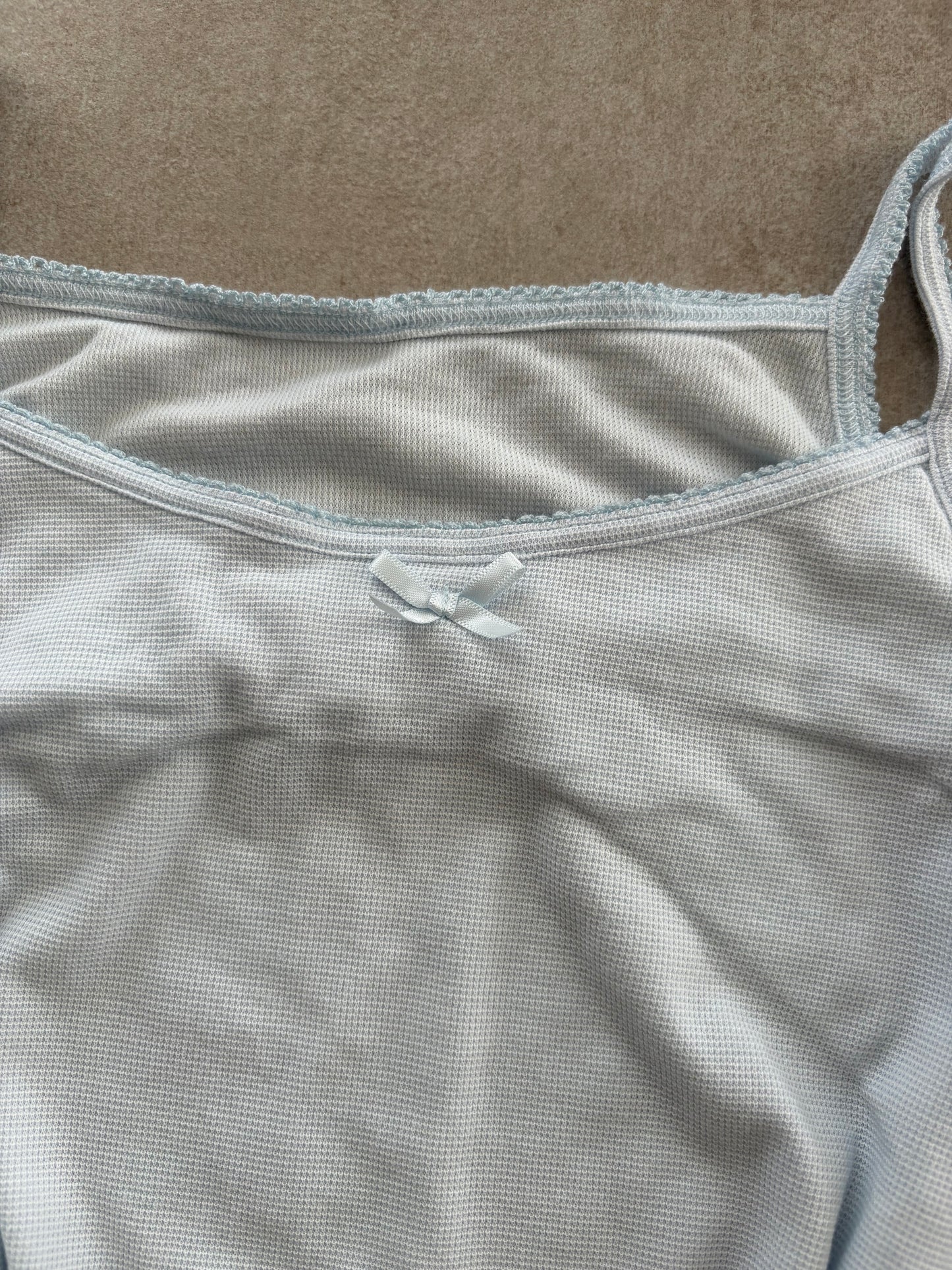 00's Baby Blue Cami w/ Bow