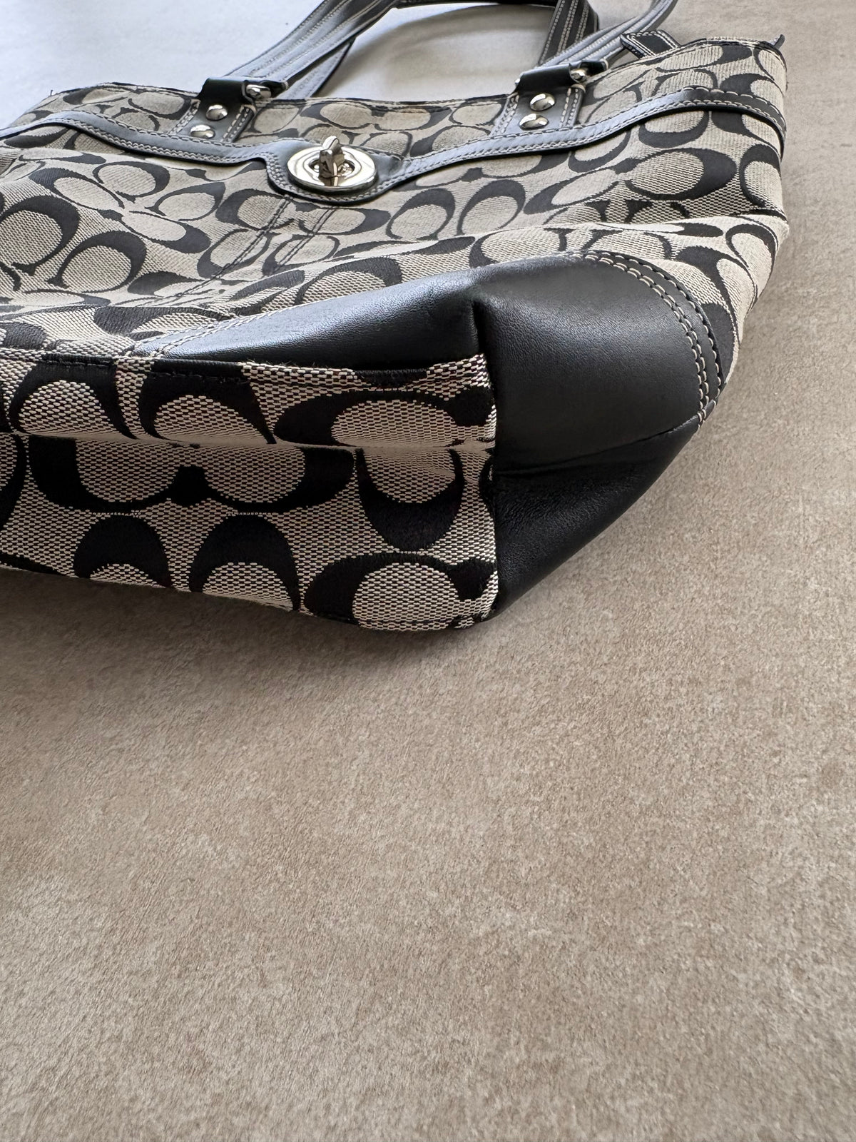 Coach Hamptons Signature Turnlock Shoulder Bag
