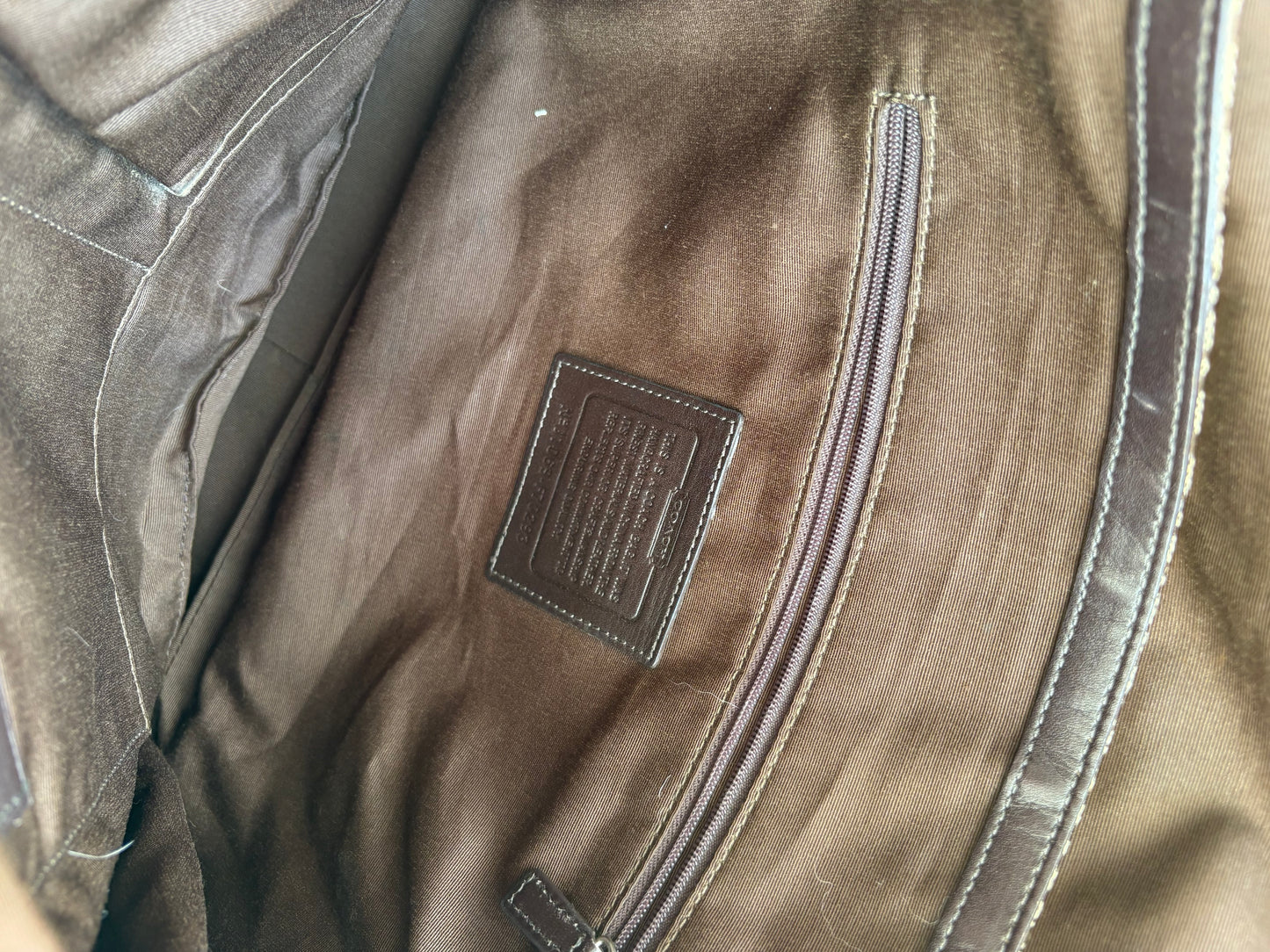 Coach Signature Canvas Messenger Bag