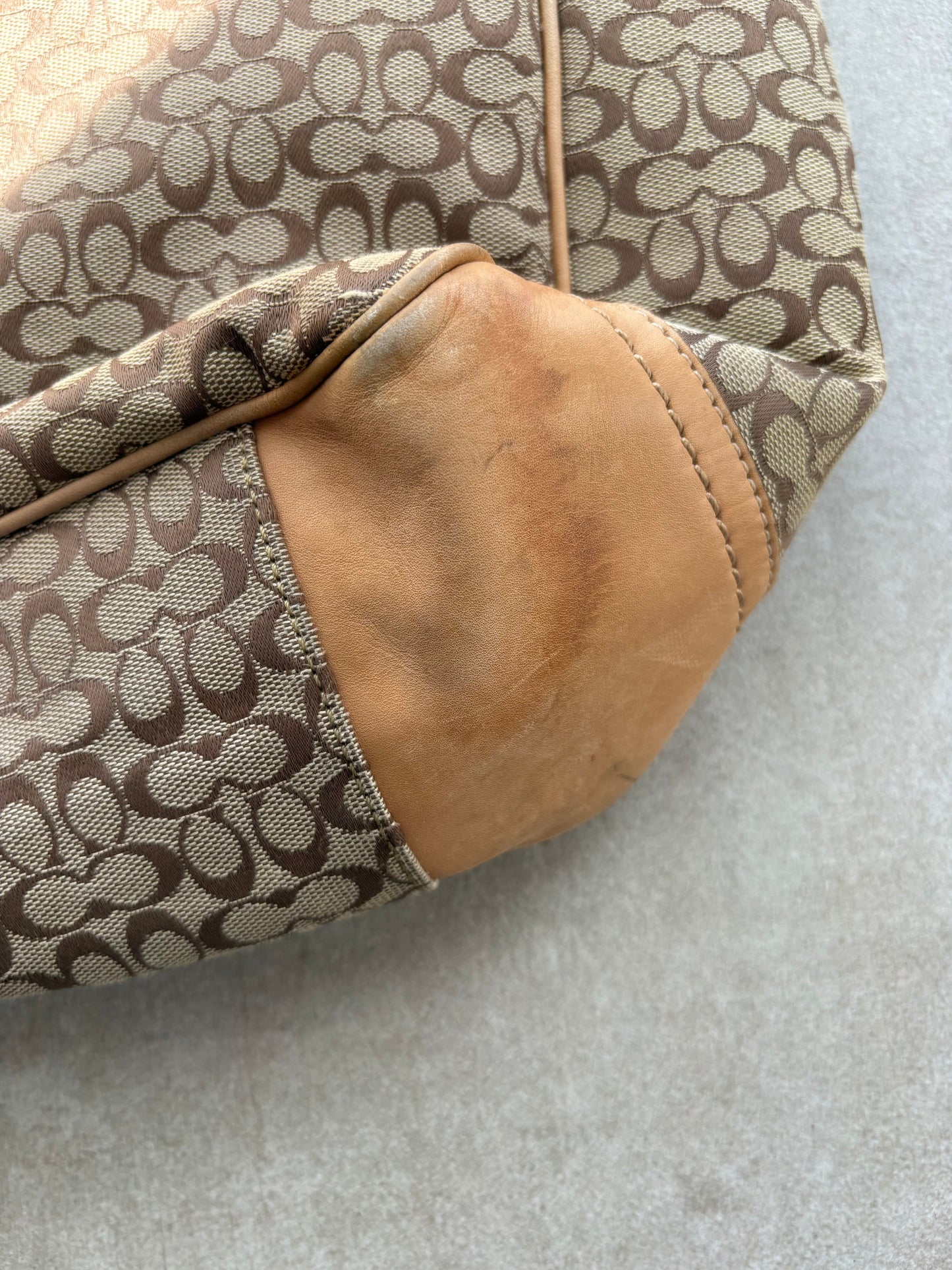 Coach Signature Canvas Messenger Bag