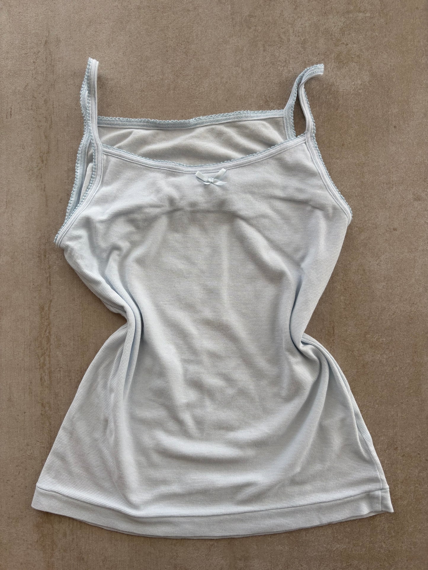 00's Baby Blue Cami w/ Bow
