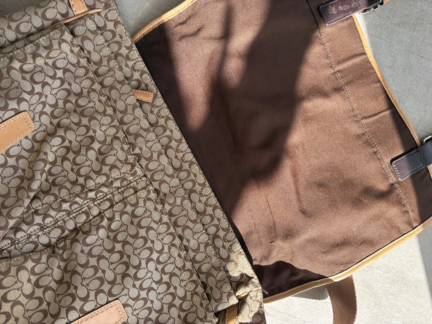Coach Signature Canvas Messenger Bag