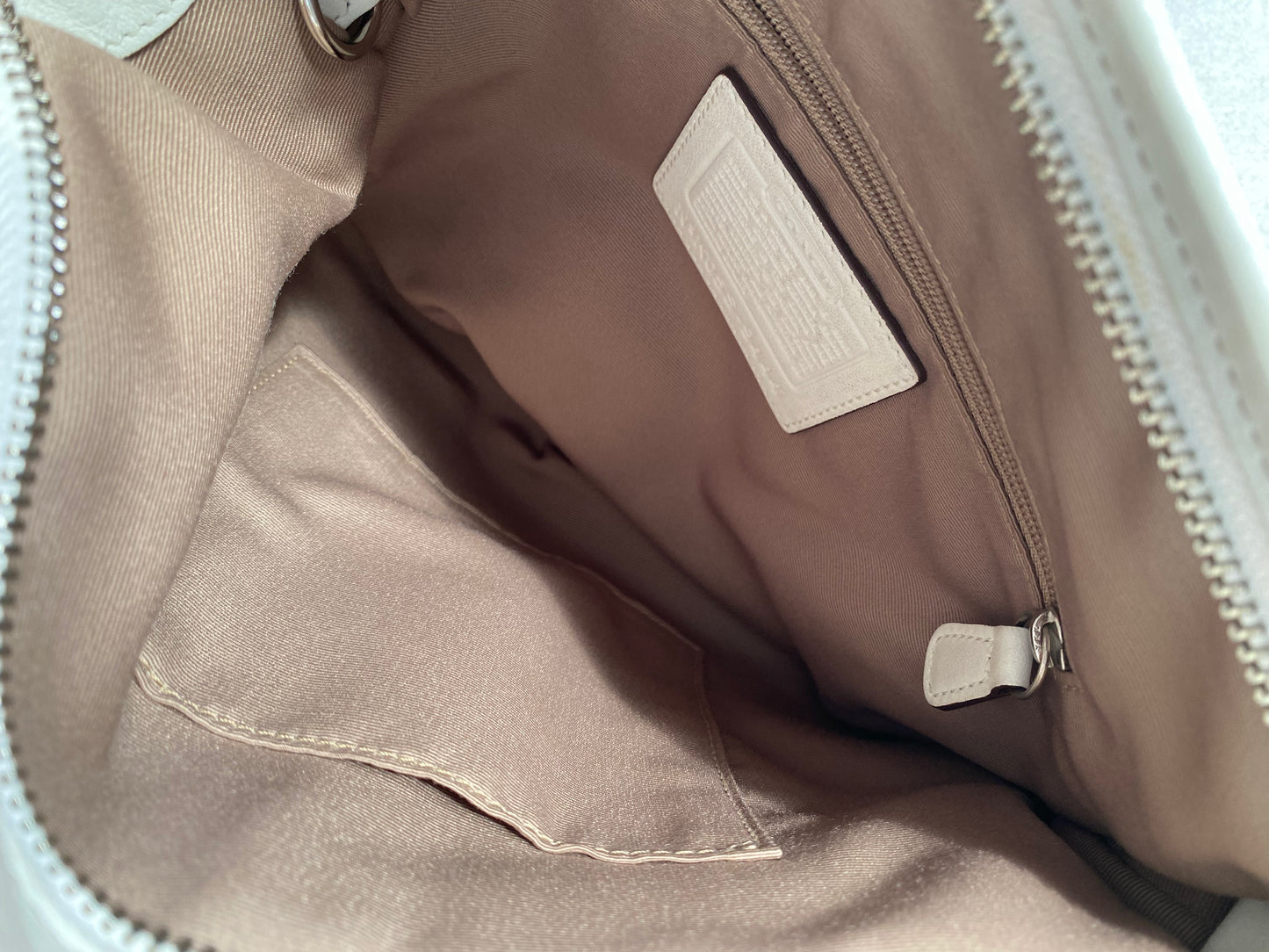 Vintage Coach White Leather Soho Shoulder Bag